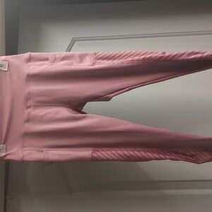Leggings sz Medium  Pale Pinkish Gray.